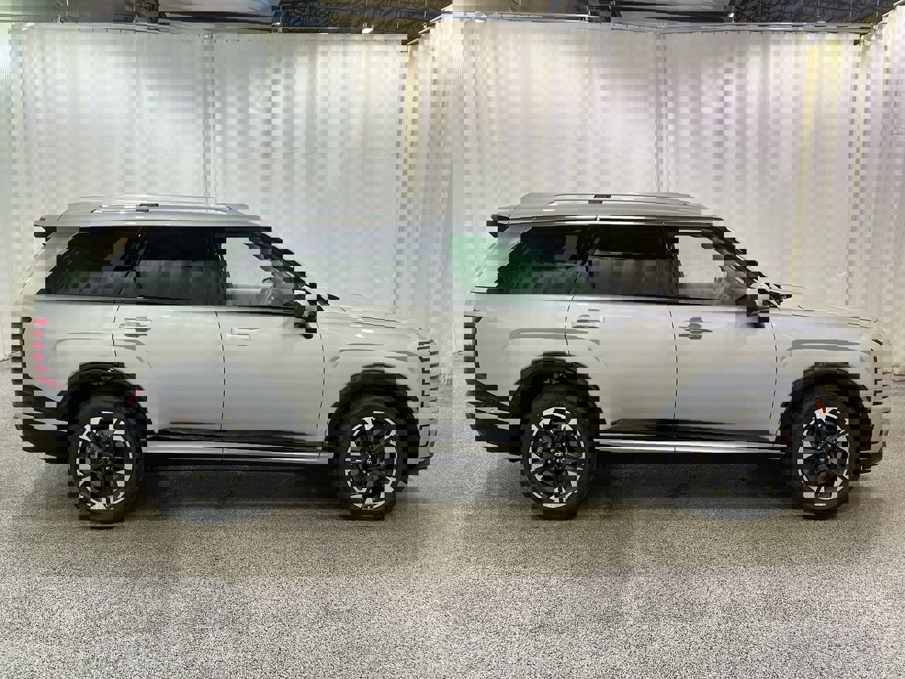 2026 Hyundai Palisade Limited photo 4