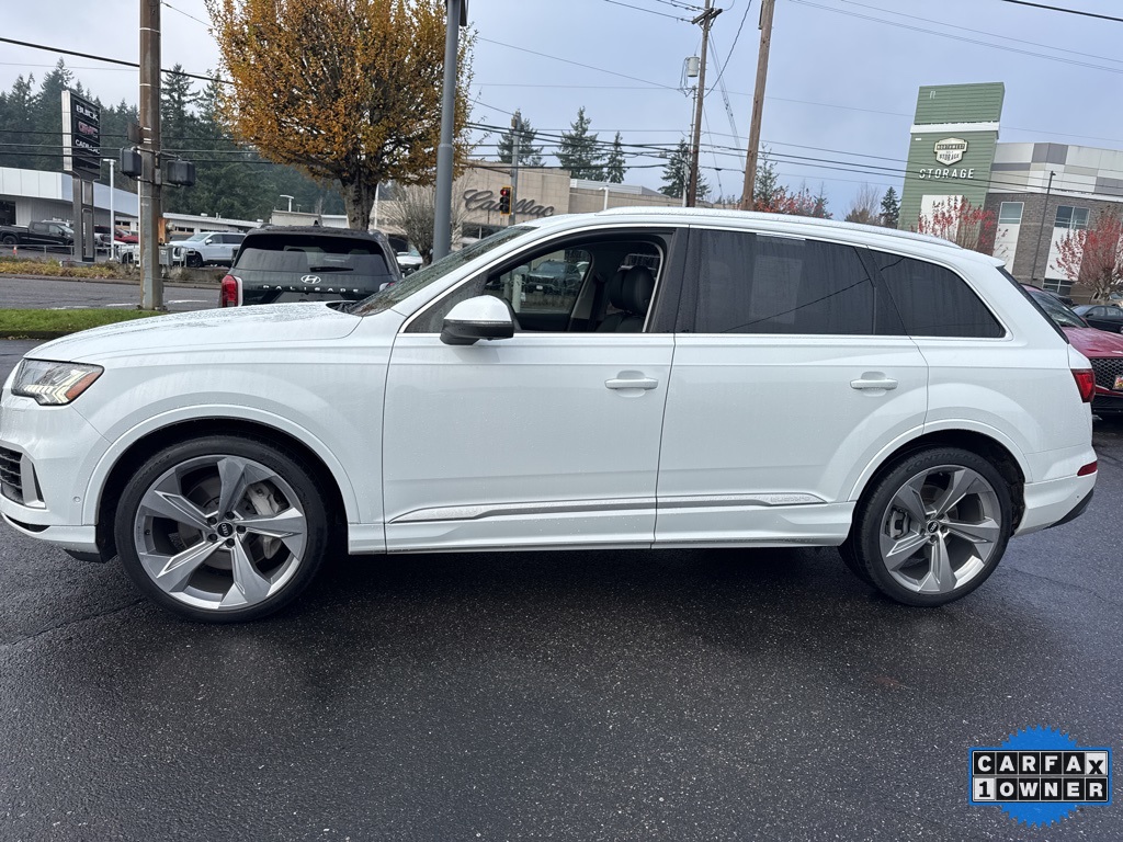 2021 Audi Q7 55 Prestige photo 3