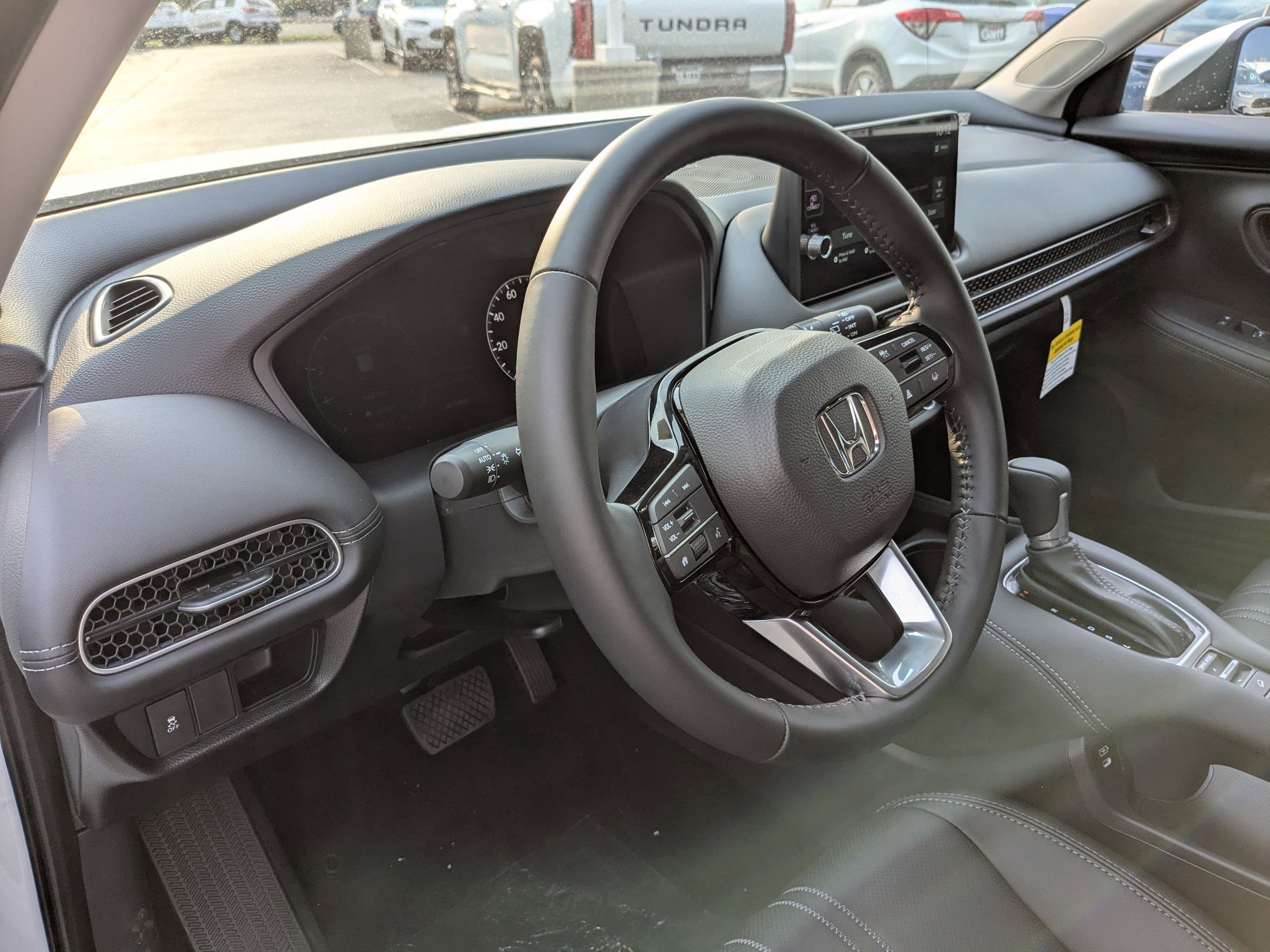 2026 Honda HR-V EX-L photo 9