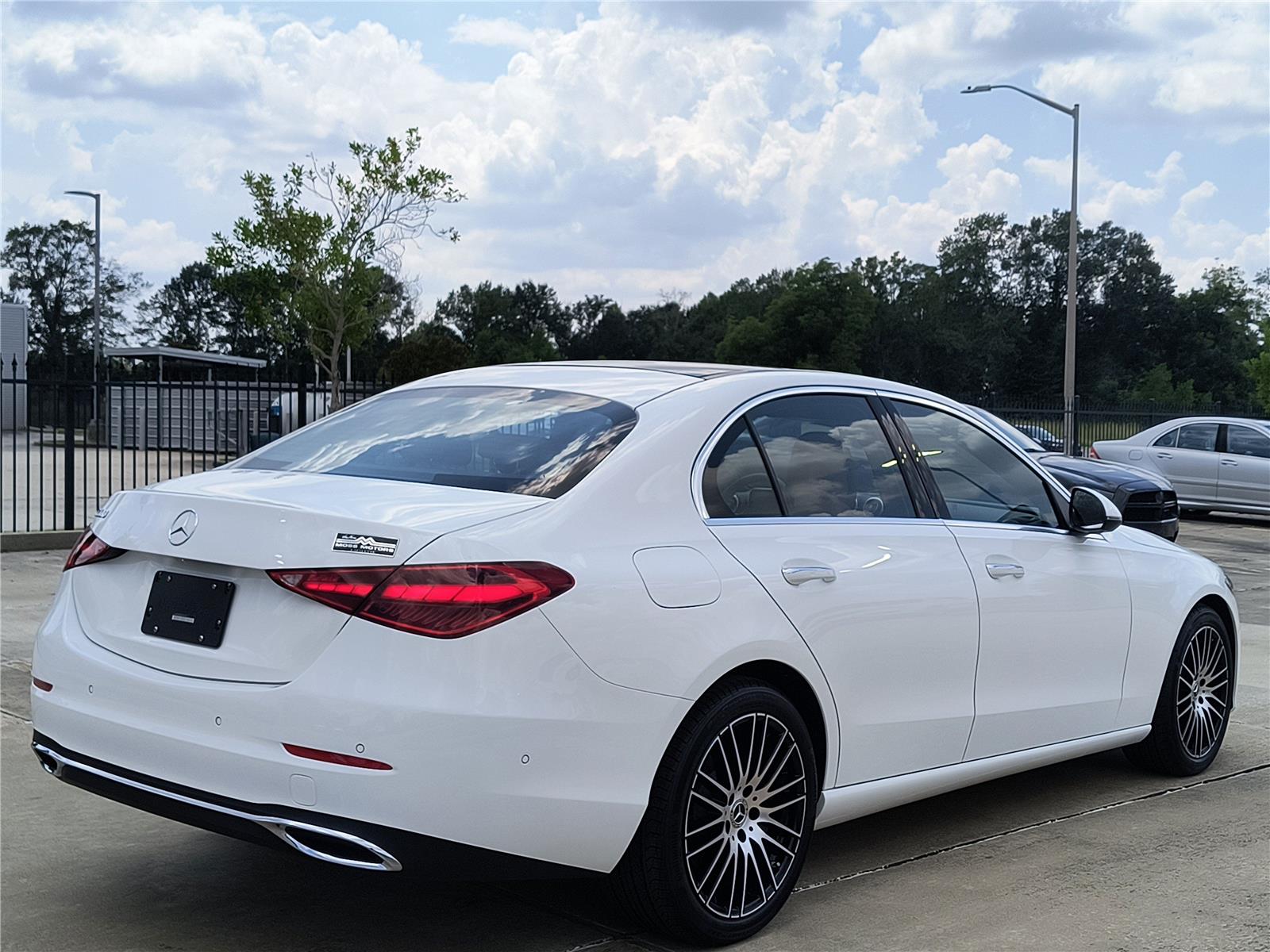 2025 Mercedes Benz C 300 photo 4