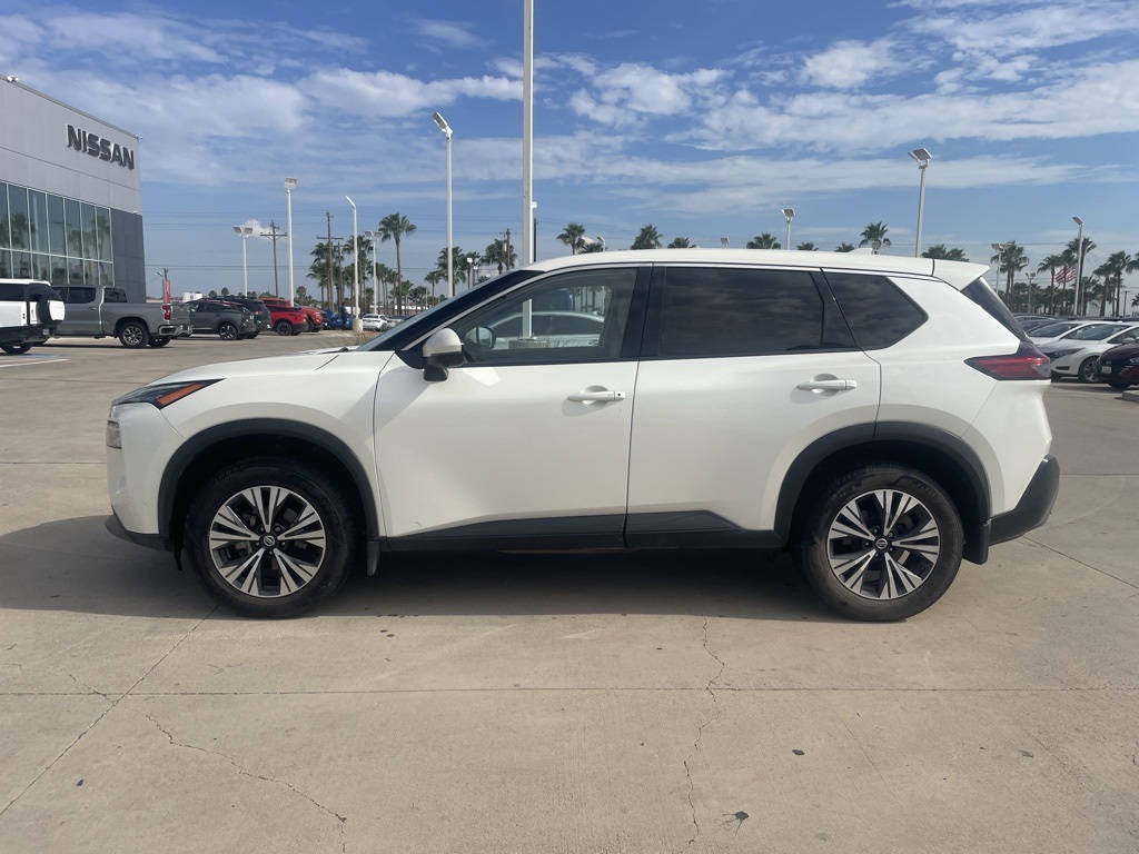 2021 Nissan Rogue SV photo 3