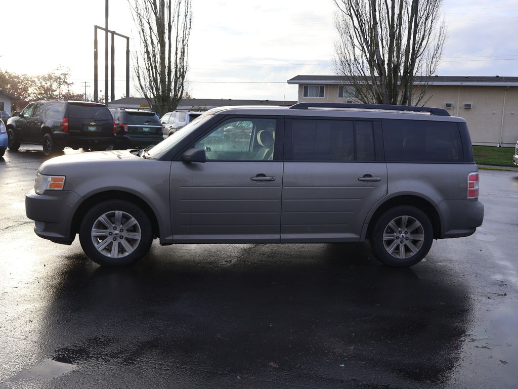 2012 Ford Flex SE photo 3