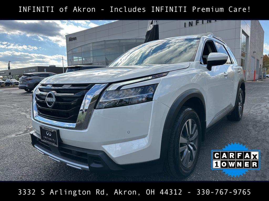 2024 Nissan Pathfinder SL's photo