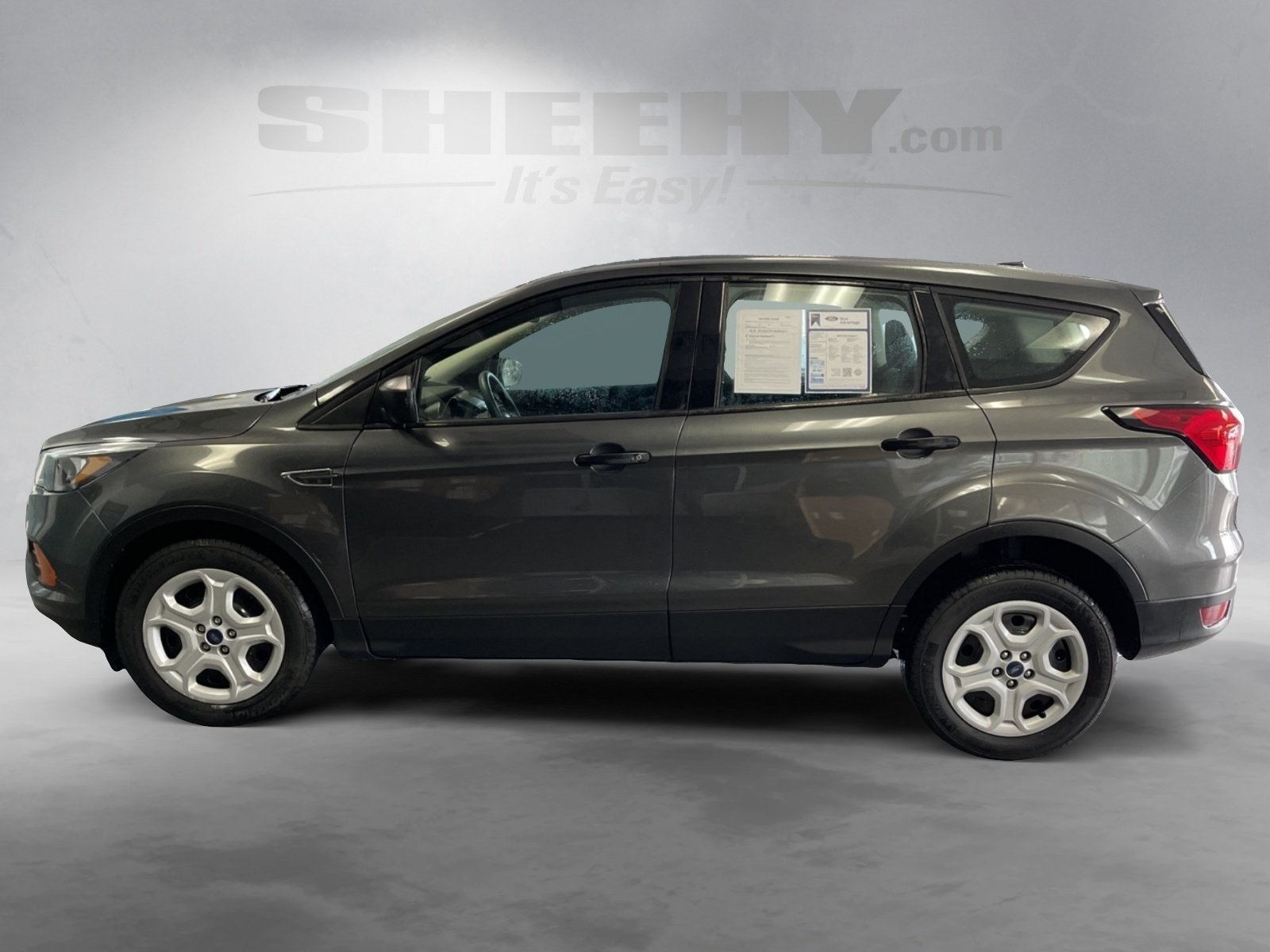2019 Ford Escape S photo 13