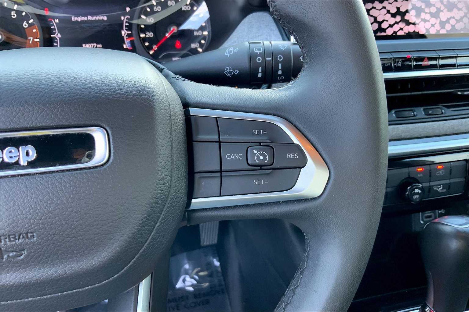 2024 Jeep Compass Latitude photo 23