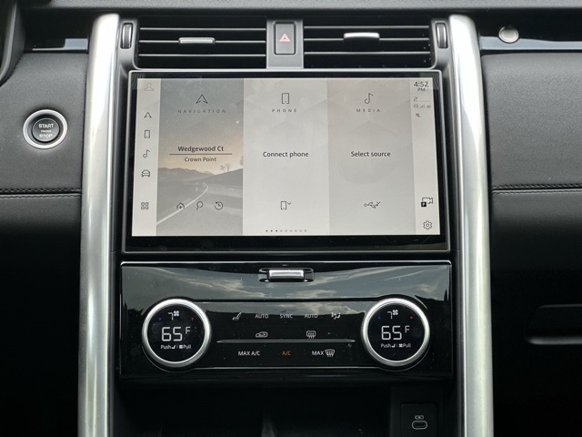 2025 Land Rover Discovery S photo 27