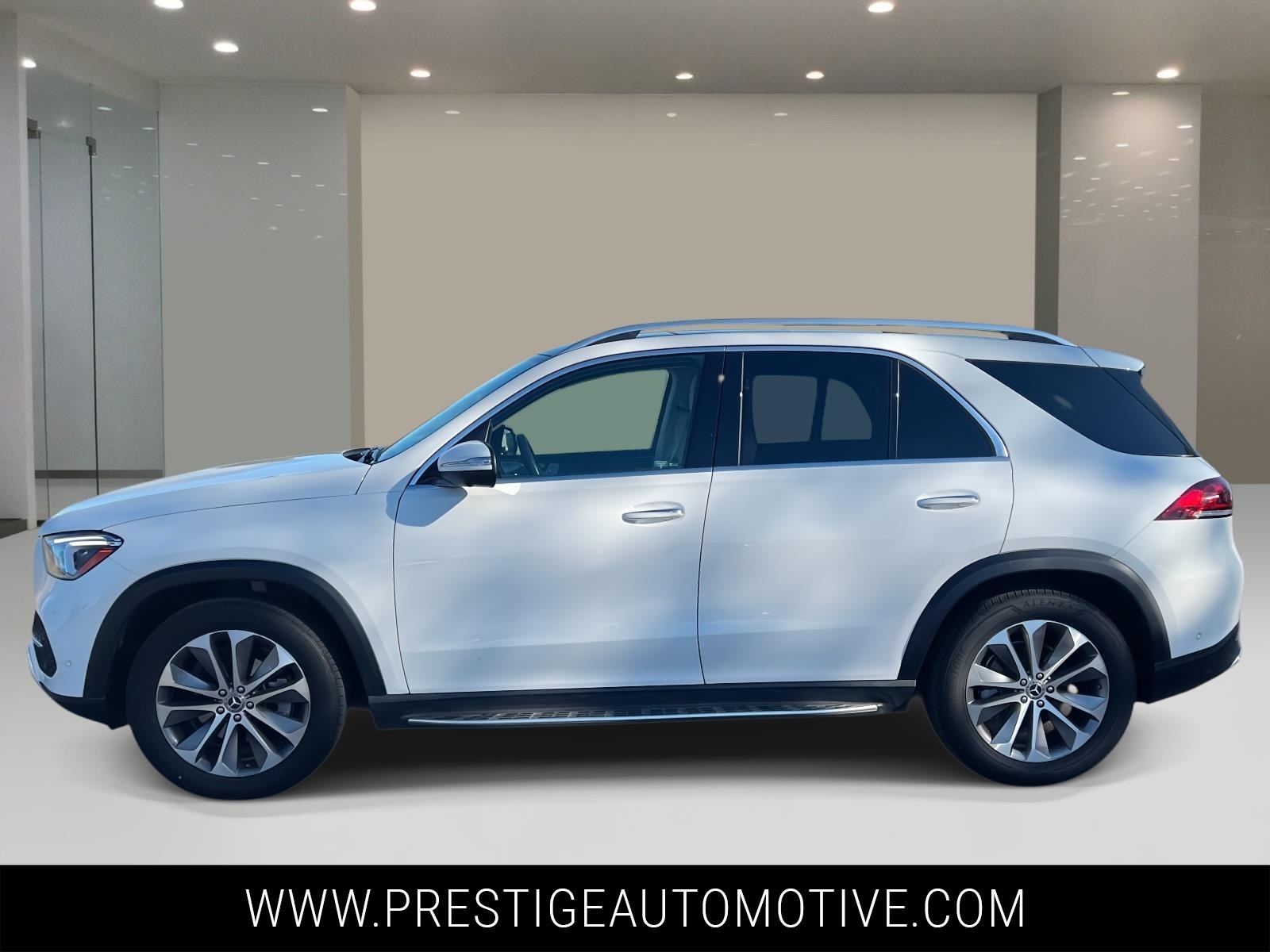 2023 Mercedes Benz GLE 350 4MATIC photo 2