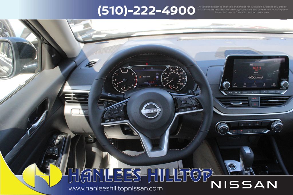 2025 Nissan Altima 2.5 SR photo 13