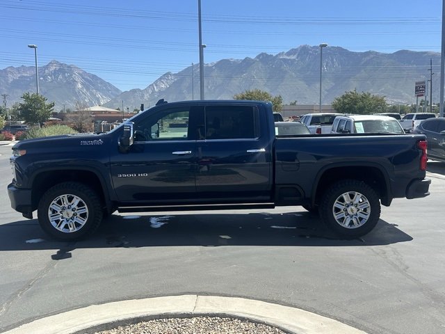 2022 Chevrolet Silverado 3500HD High Country photo 6