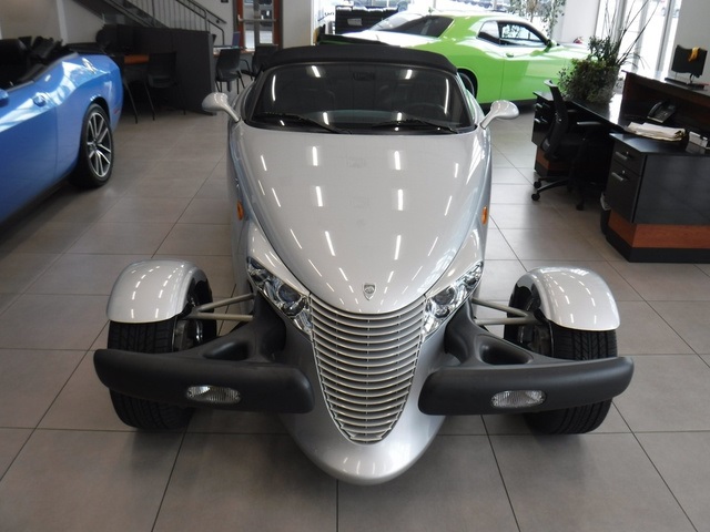 2000 Plymouth Prowler Base photo 7