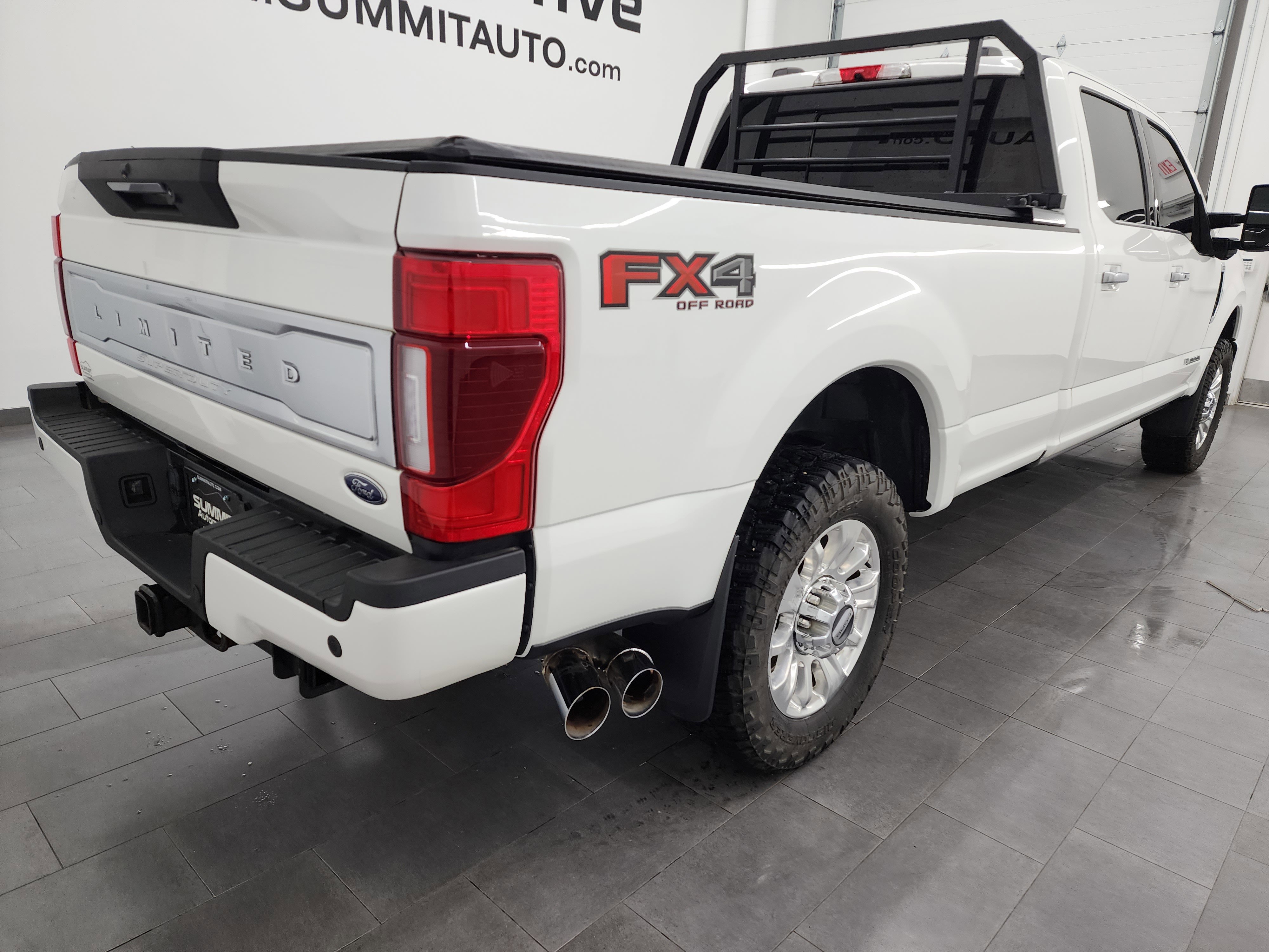 2022 Ford F-350 photo 3