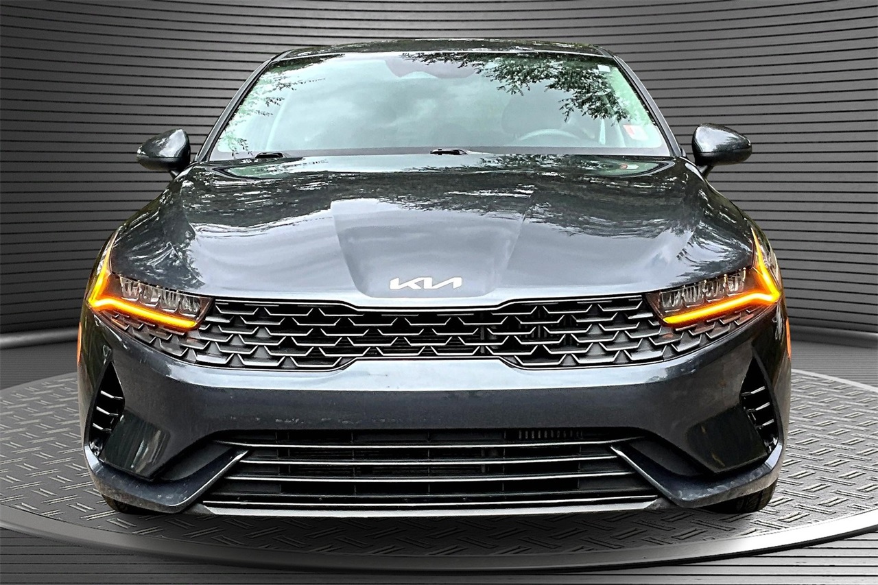 2023 Kia K5 LXS photo 2