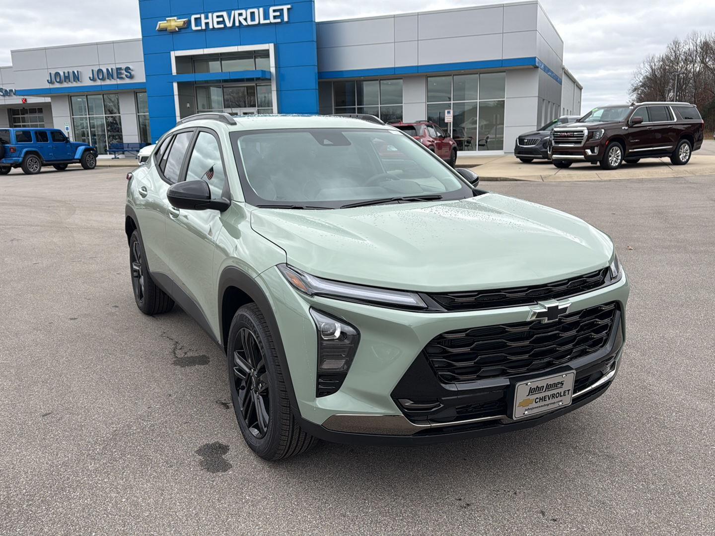 2026 Chevrolet Trax ACTIV photo 2