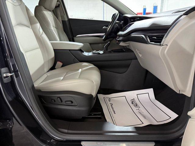 2022 Cadillac XT4 Luxury photo 36