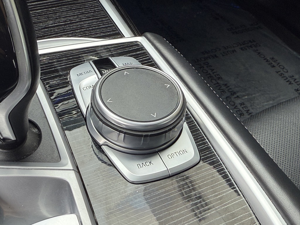 Used 2022 Black BMW 740i image 24