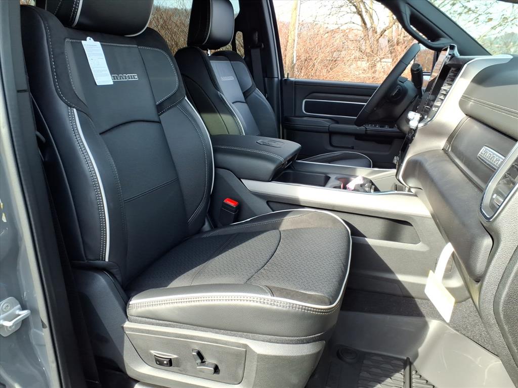 2026 Ram 3500 Laramie photo 4