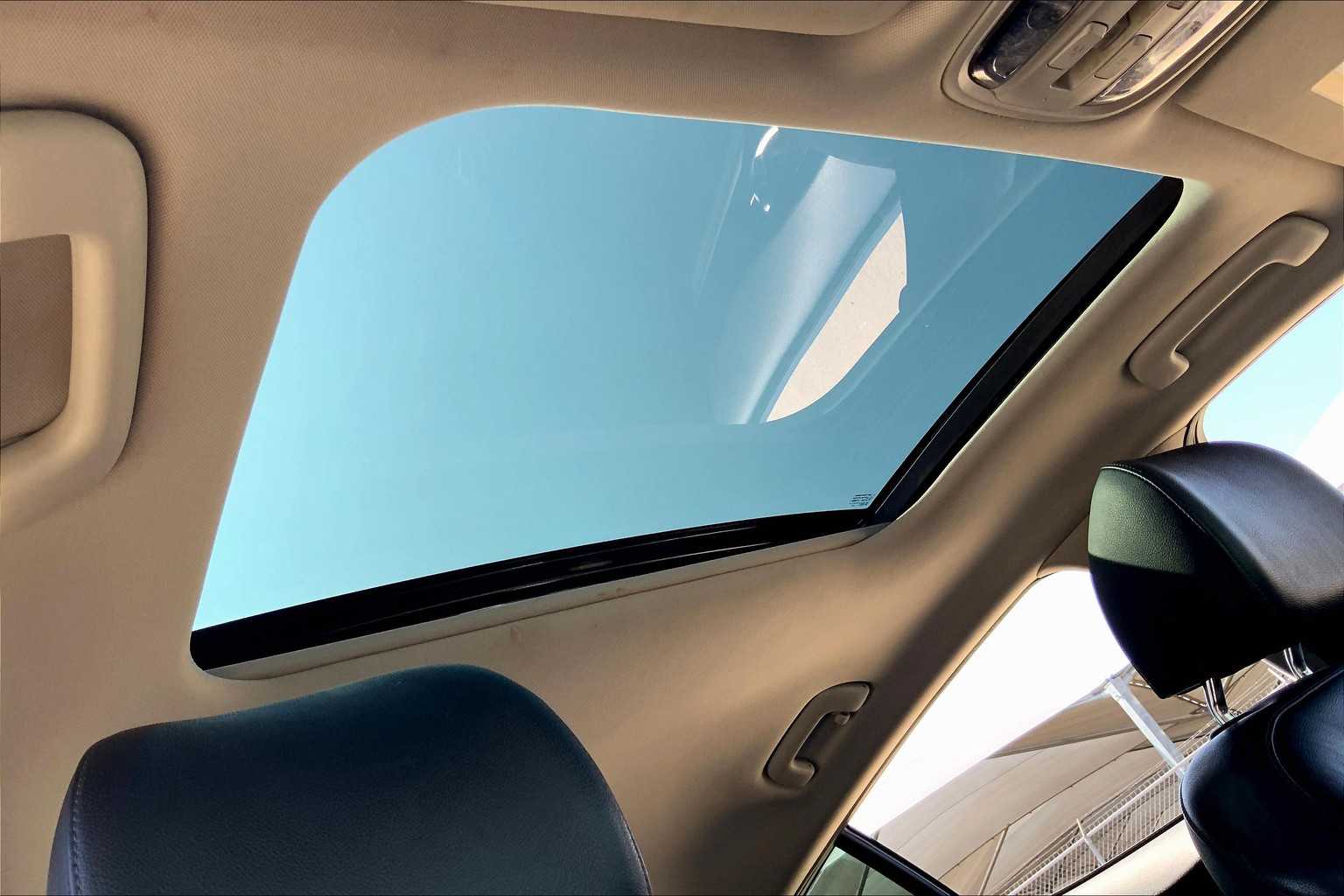2018 Kia Stinger Premium photo 12