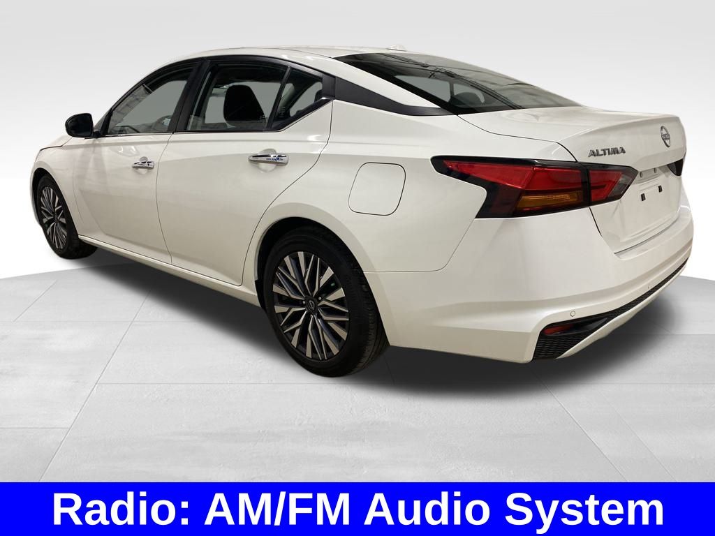2023 Nissan Altima 2.5 SV photo 3