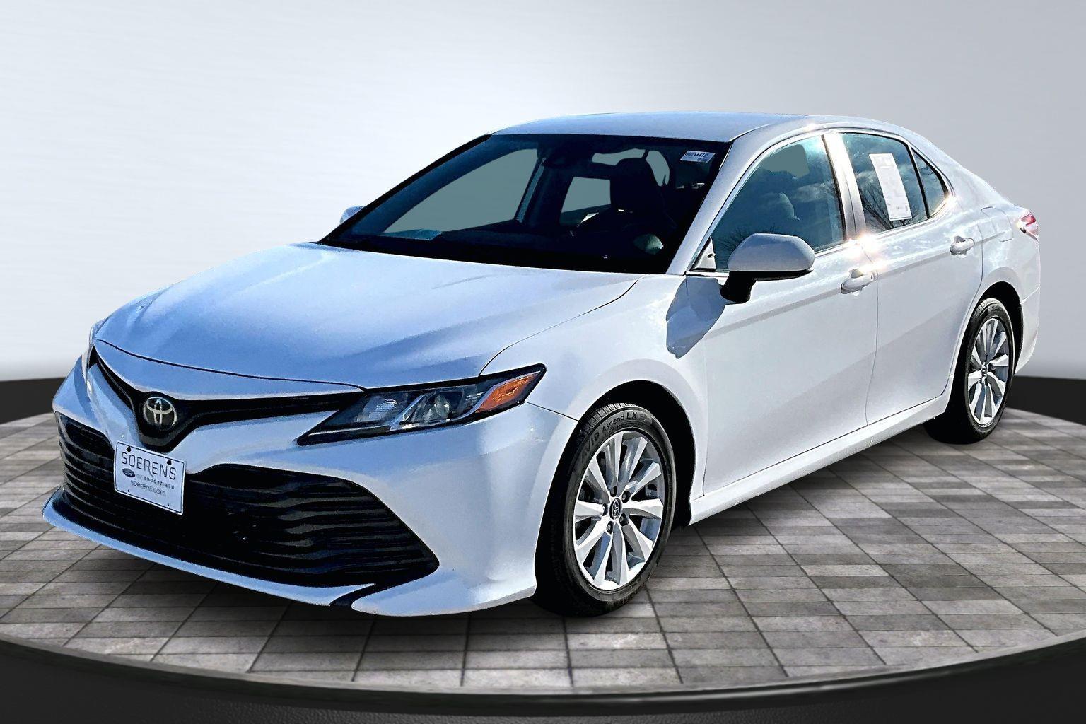 Used 2020 Toyota Camry LE with VIN 4T1C11AK9LU916054 for sale in Brookfield, WI