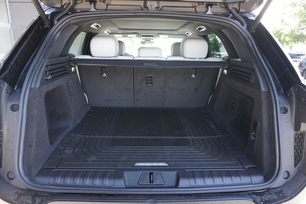 2025 Land Rover Range Rover Sport SE photo 28