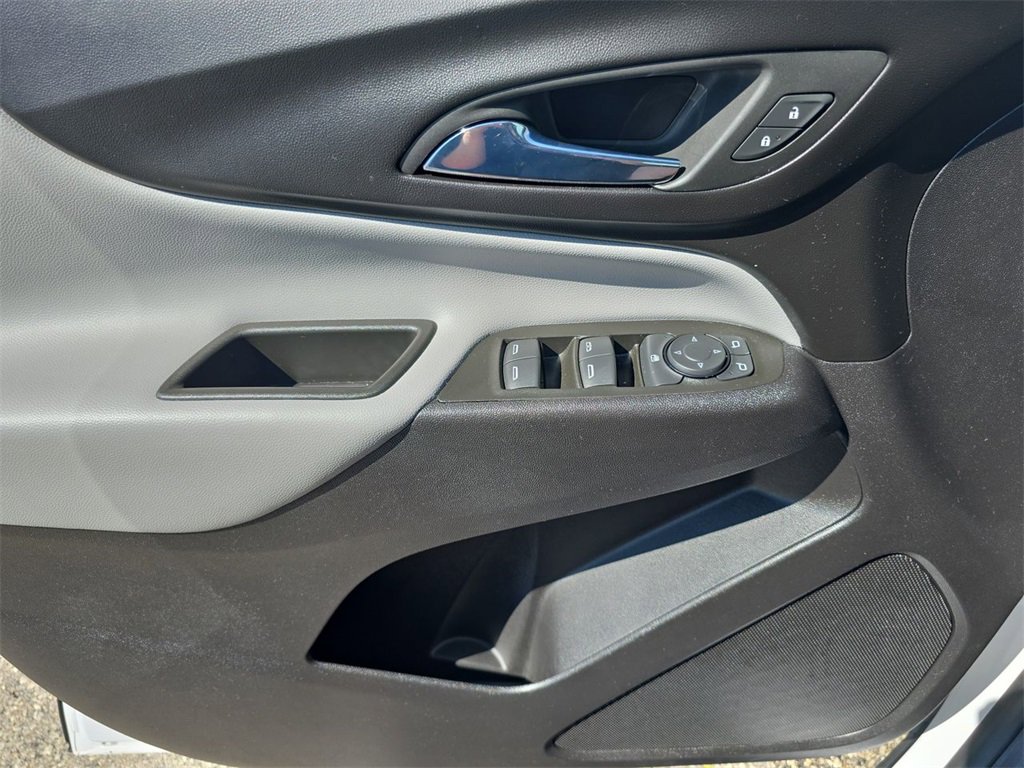 2024 Chevrolet Equinox LS photo 21