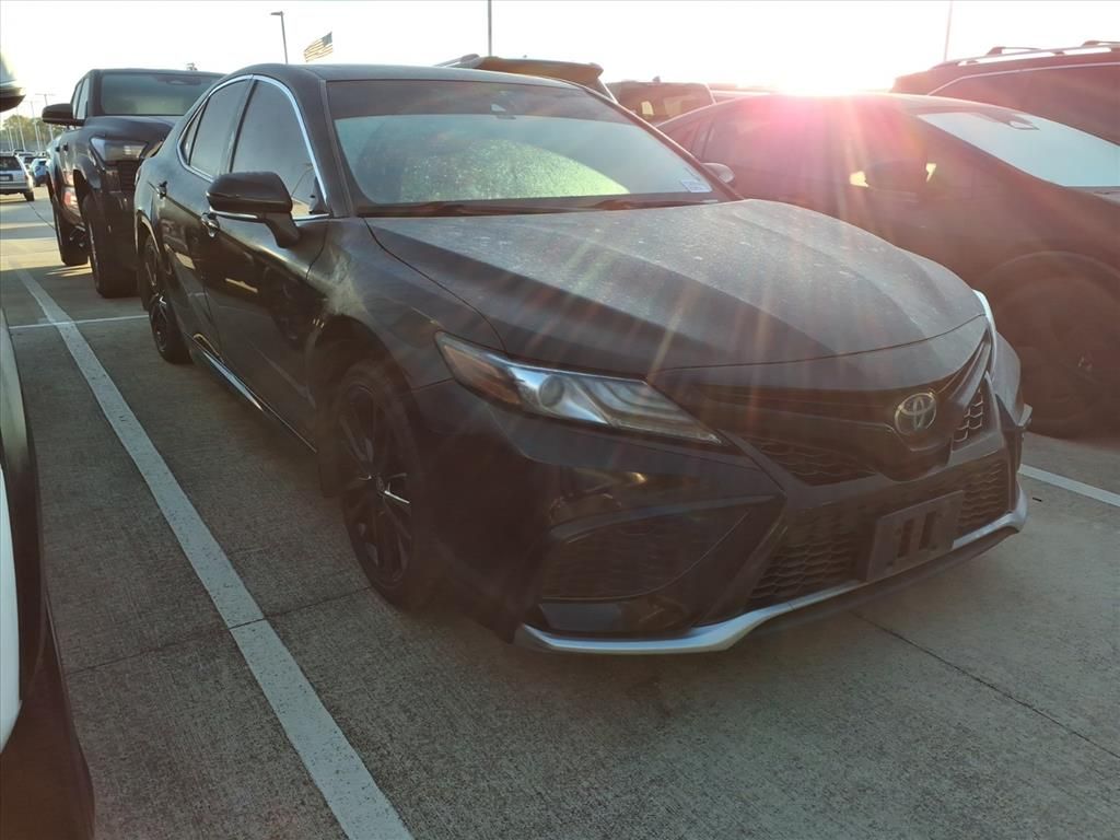 2023 Toyota Camry XSE's photo
