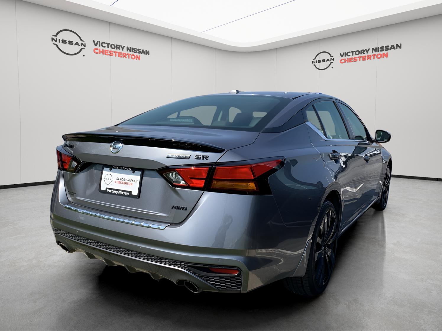 2022 Nissan Altima 2.5 SR photo 4