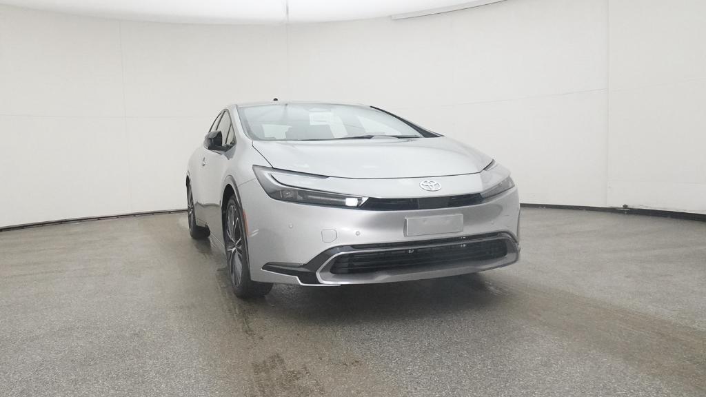 2026 Toyota Prius XLE photo 32