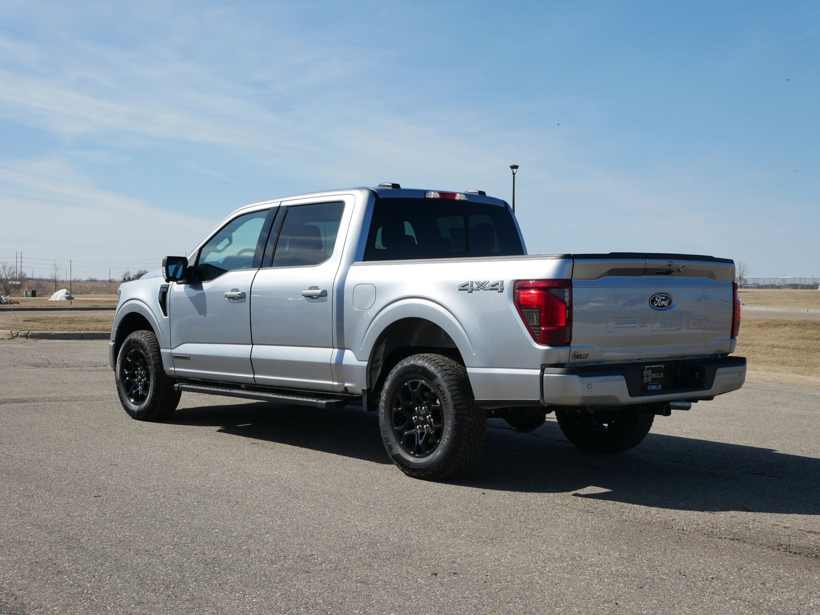 2025 Ford F-150 XLT photo 3