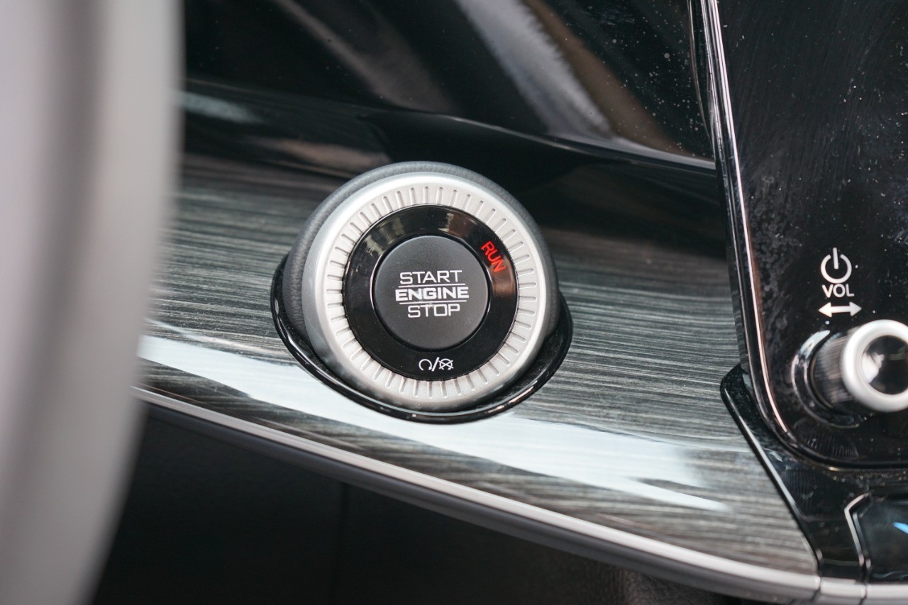 2022 Jeep Wagoneer Series II photo 20
