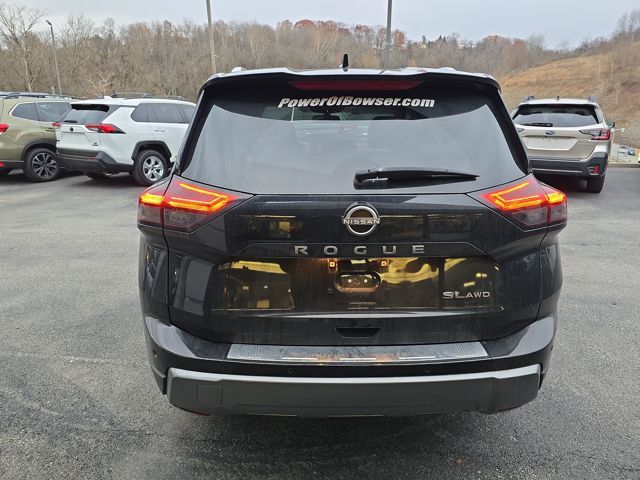 2024 Nissan Rogue SL photo 4