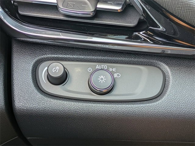 2026 Buick Envista ST photo 24