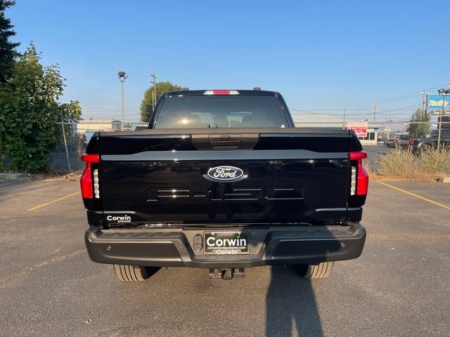 2025 Ford F-150 Lightning photo 15