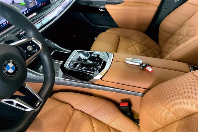 2024 Bmw 740i photo 14
