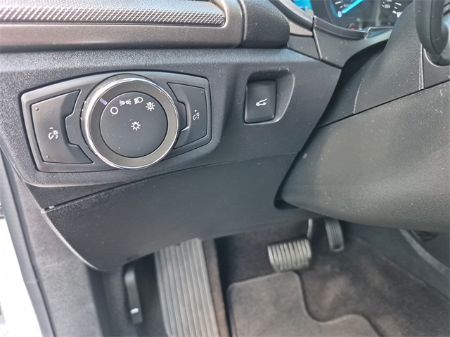 2020 Ford Fusion SE photo 15