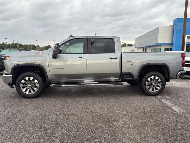 2026 Chevrolet Silverado 2500HD LT photo 4