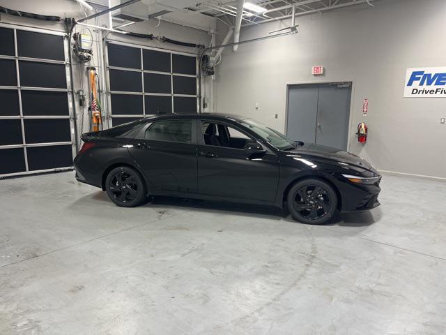 2026 Hyundai Elantra SEL's photo