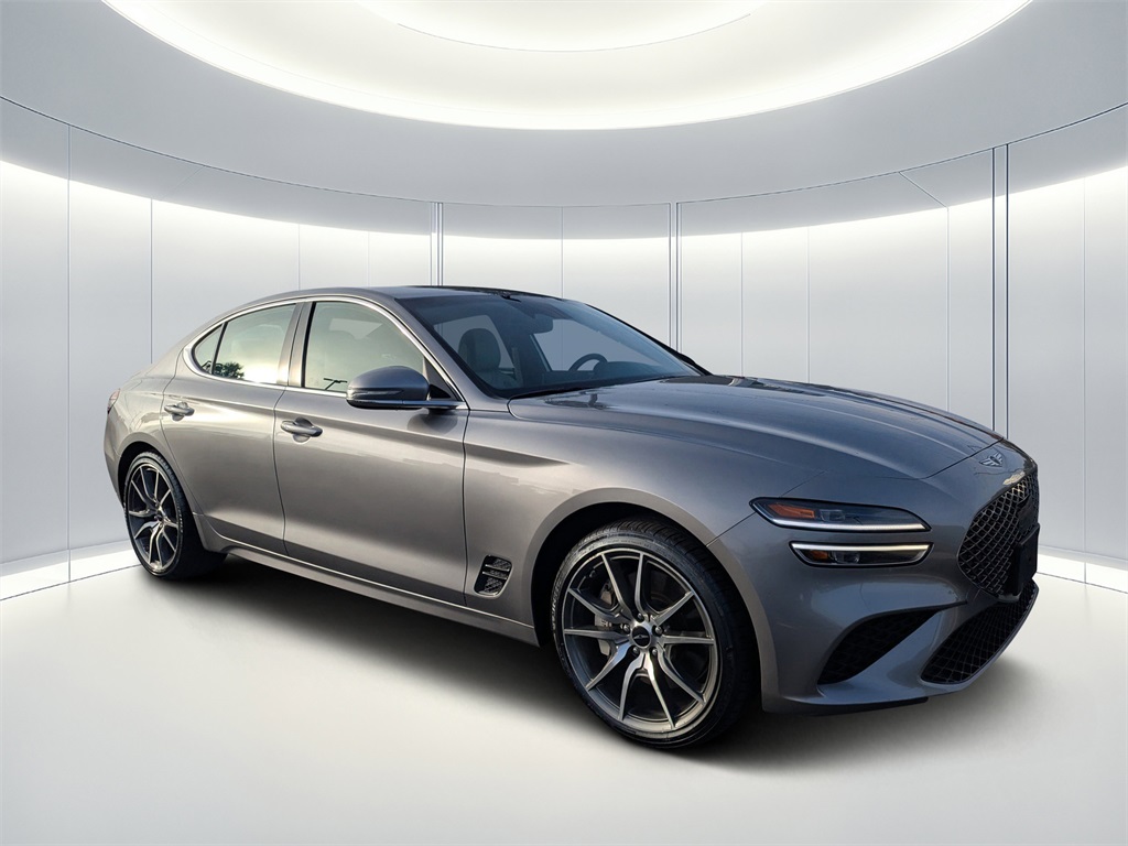 2025 GENESIS G70 Standard's photo