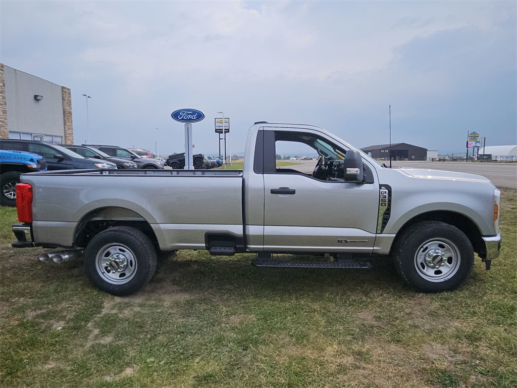 2024 Ford F-350 photo 11