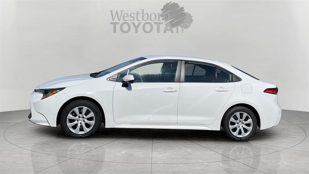 2021 Toyota Corolla LE photo 4