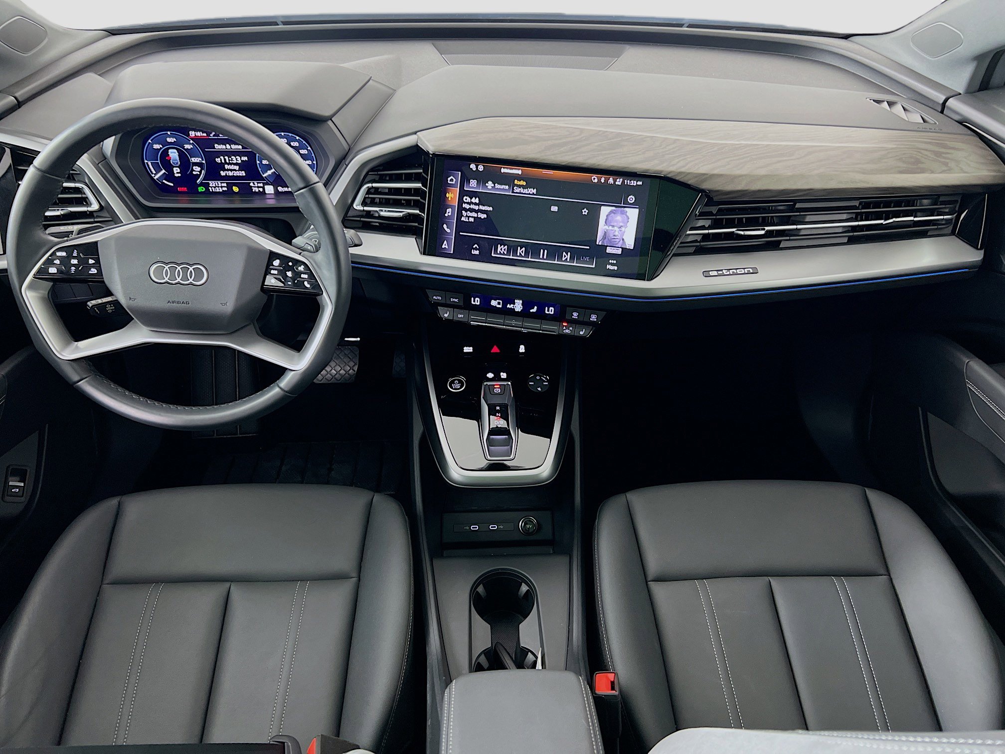 2024 Audi Q4 E-tron Premium Plus photo 23