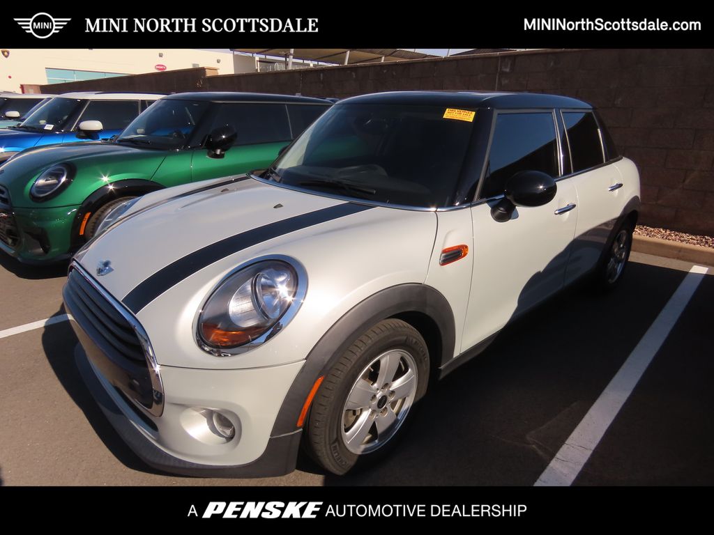 2016 MINI Cooper Base's photo