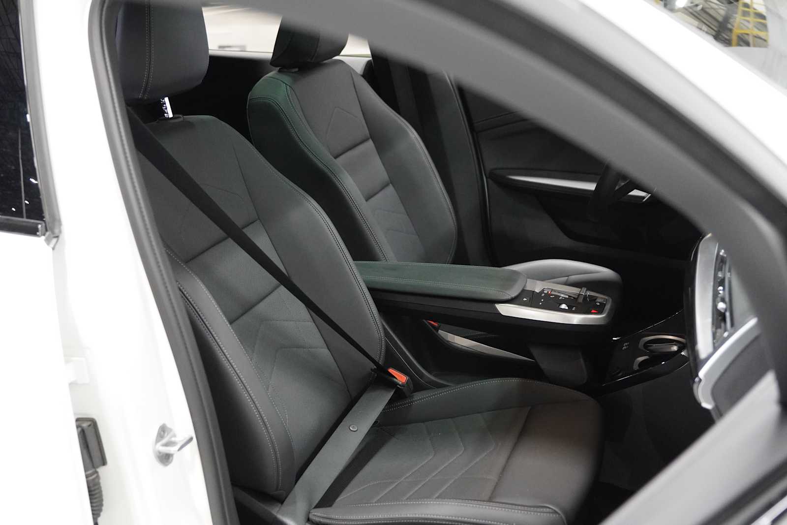 2025 Bmw X2 xDrive28i photo 7