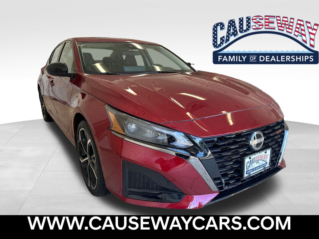 2024 Nissan Altima SR