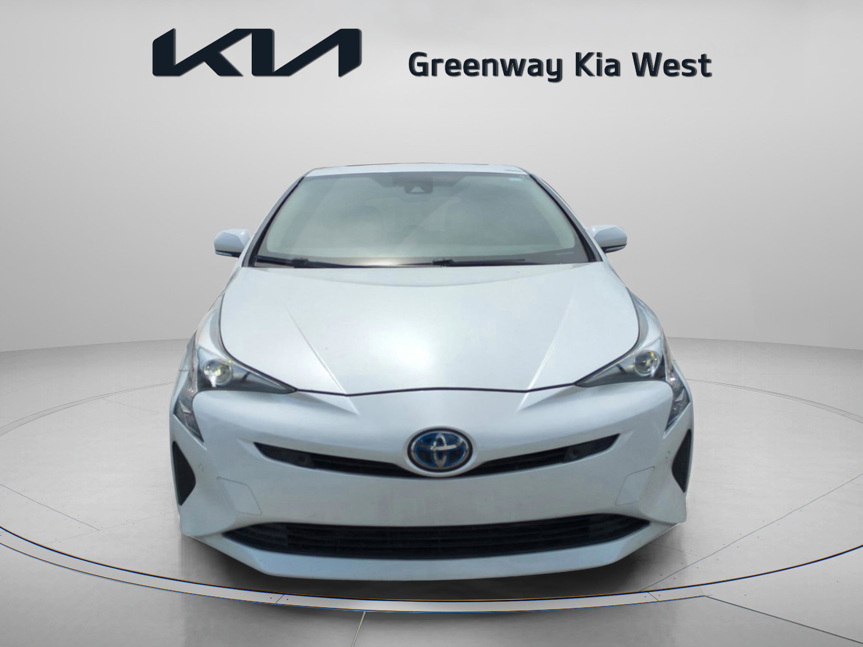 Used 2018 Toyota Prius Three with VIN JTDKARFU3J3547347 for sale in Kansas City