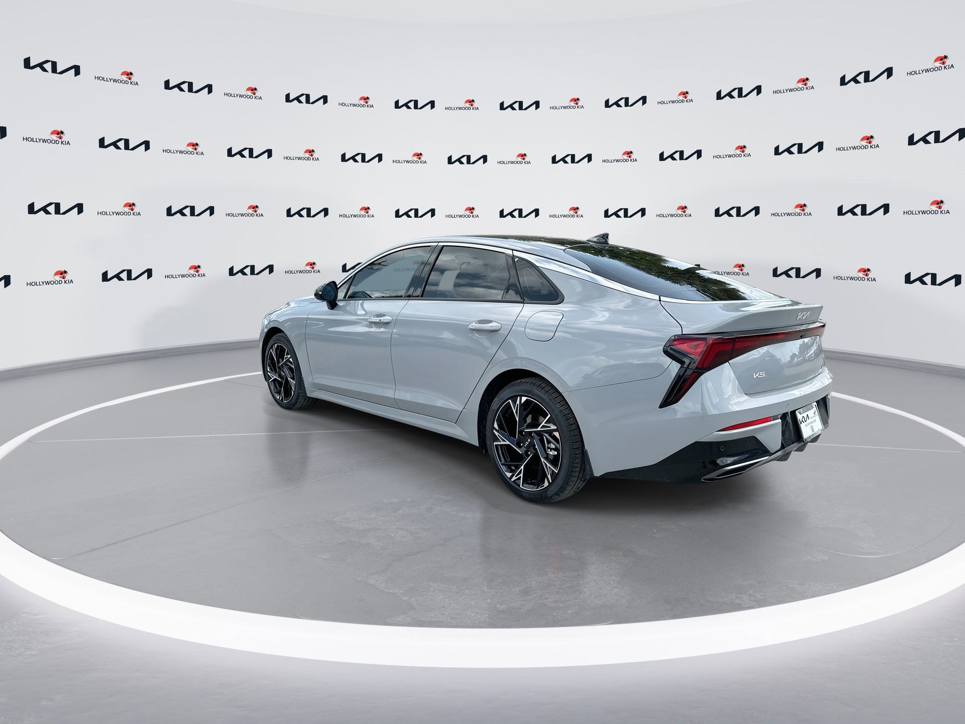 2025 Kia K5 GT-Line photo 7
