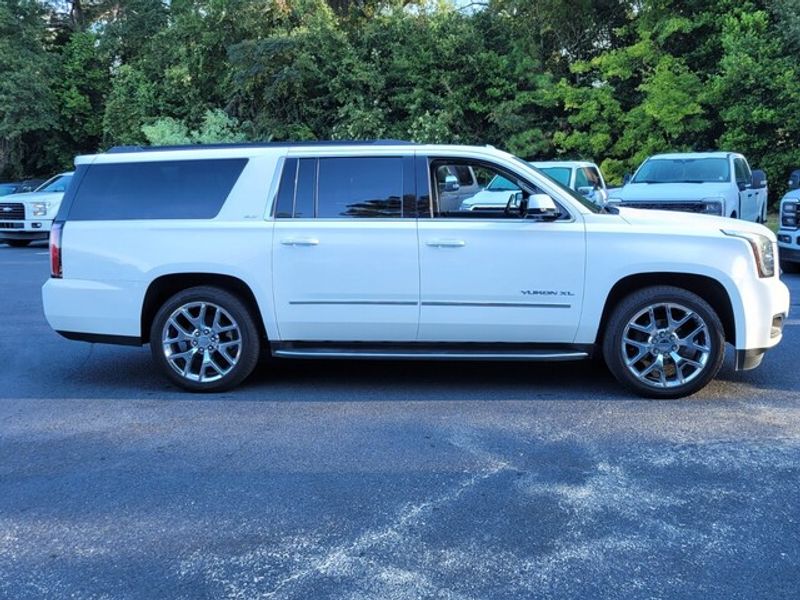 2020 Gmc Yukon XL 1500 SLT photo 13