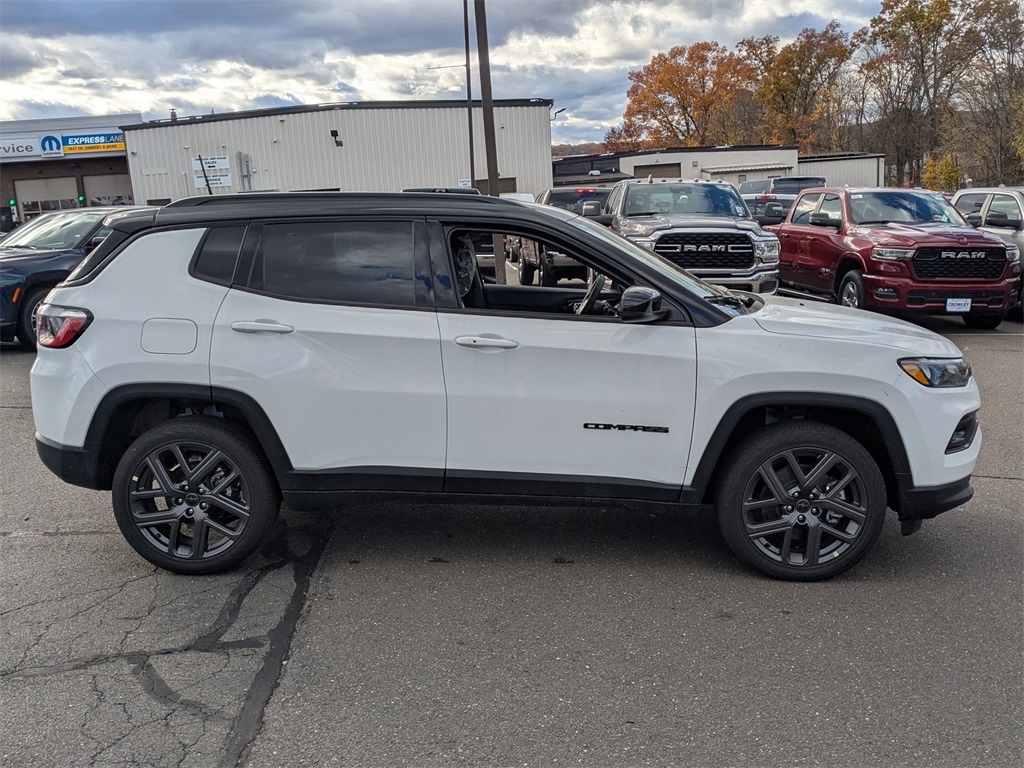 2026 Jeep Compass Limited Altitude photo 2