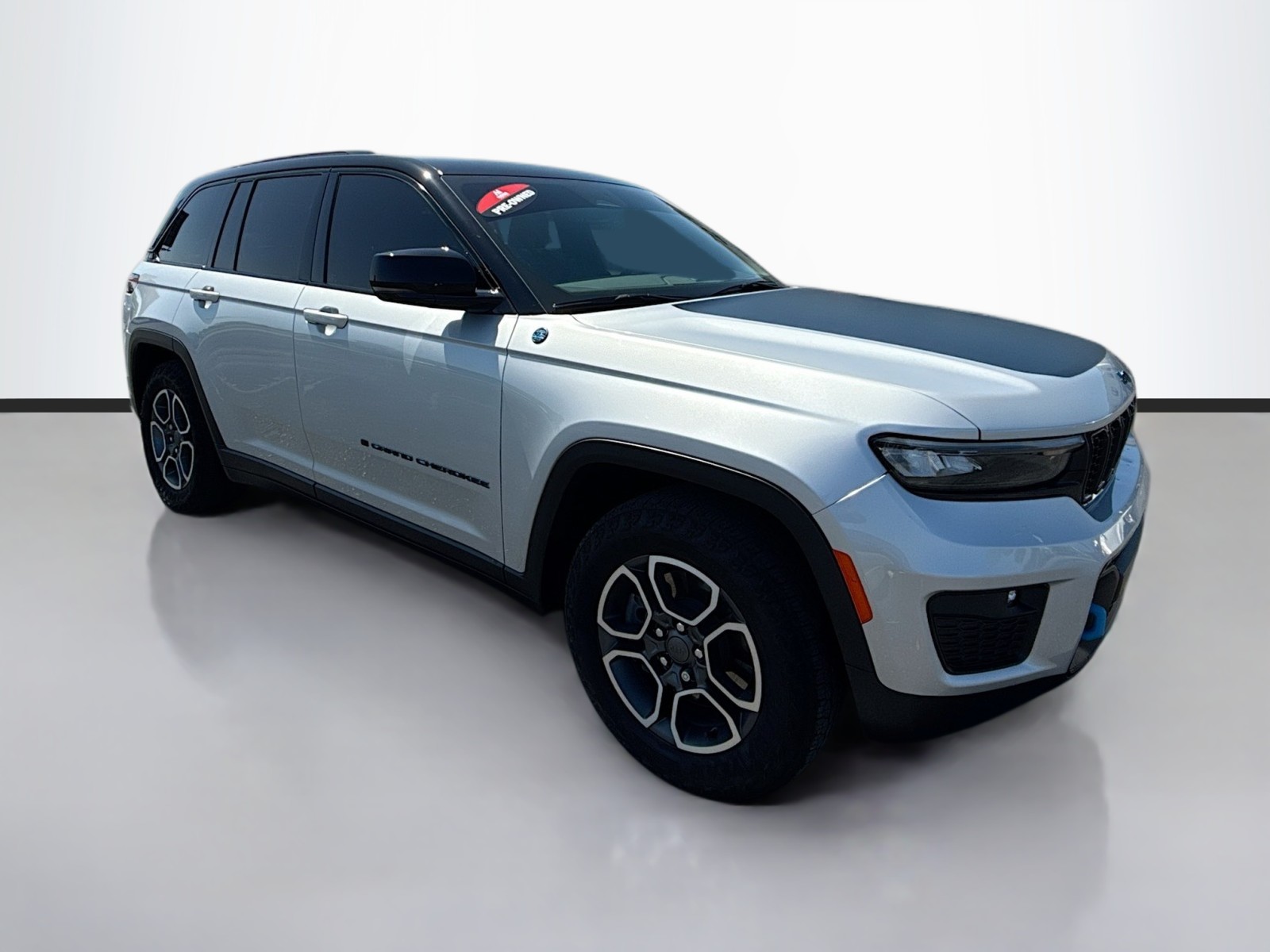 2022 Jeep Cherokee 4xe Trailhawk photo 3