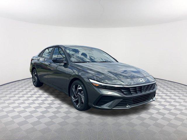 2025 Hyundai Elantra SEL Sport photo 2